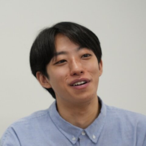 山本 新の顔写真