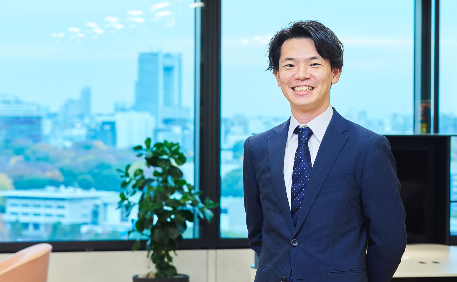 秋吉洋斗のポートレート