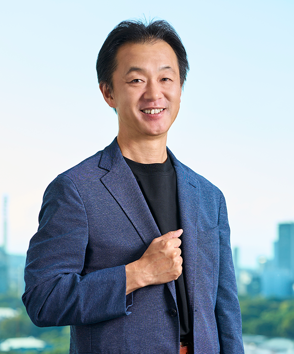 株式会社ストライクグループ 代表取締役社長　荒井 邦彦