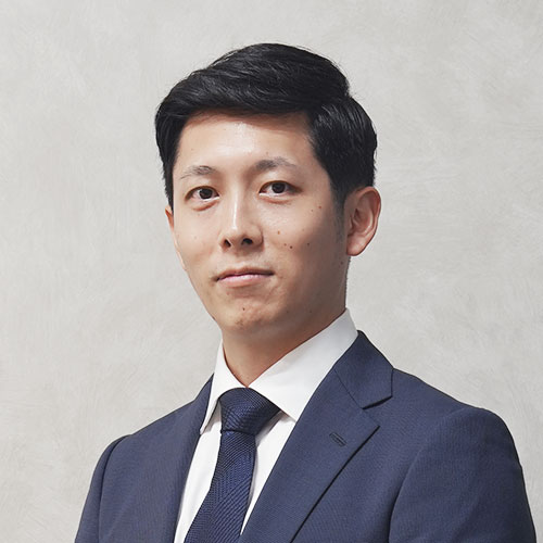 鷹取 秀滋