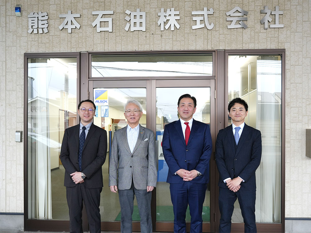 熊本石油株式会社 顧問（前社長） 岡 英生 氏、熊本石油株式会社 代表取締役社長（三愛オブリ） 栗林 慶太 氏、ストライク鵜沼、ストライク有野