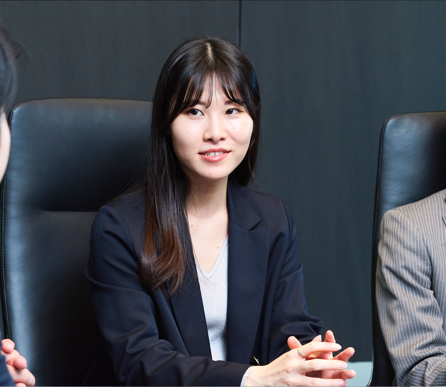 坪本のインタビュー風景