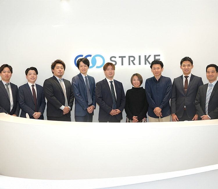 インタビューイメージ 株式会社PeopleX 代表取締役CEO 橘 大地 氏、株式会社PeopleX CFO 開田康志 氏、株式会社PeopleX Head of Agent 中川 秋星 氏、アクティブ・コネクター株式会社 代表取締役 松本 麻美 氏、デロイトトーマツベンチャーサポート株式会社 M&Aアドバイザリーリーダー 鈴木 二功 氏、ストライク豊住