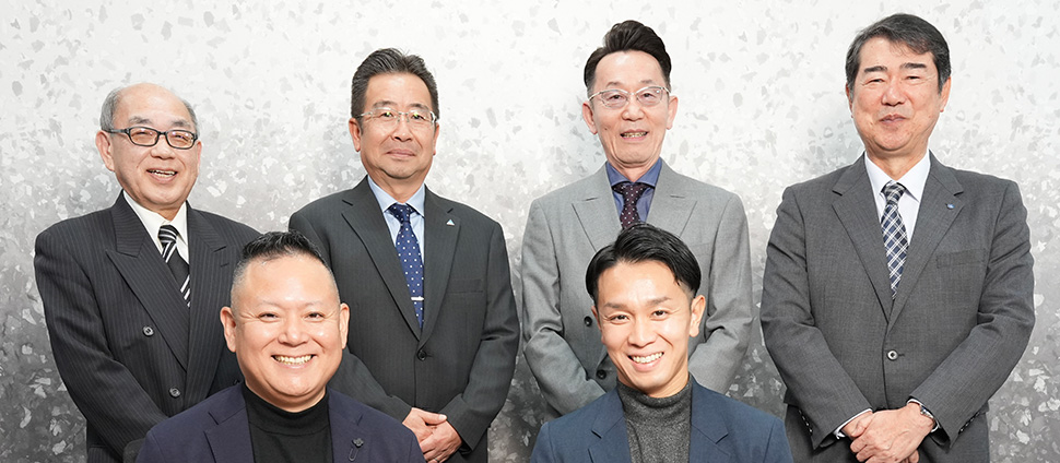 株式会社弘洋第一コンサルタンツ 代表取締役 野口 桂司氏、株式会社光栄コンサルタント 代表取締役 西村 知晴氏、株式会社山腰測量設計事務所 代表取締役 菅原 暁氏、株式会社舟山コンサルタント 代表取締役社長 二本松 雅行氏、東邦コンサルタント株式会社 代表取締役 小松 雄次氏、ストライク田中