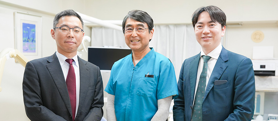 かしま歯科医院 院長 鹿島 健司 氏、ストライク浅見、ストライク山田